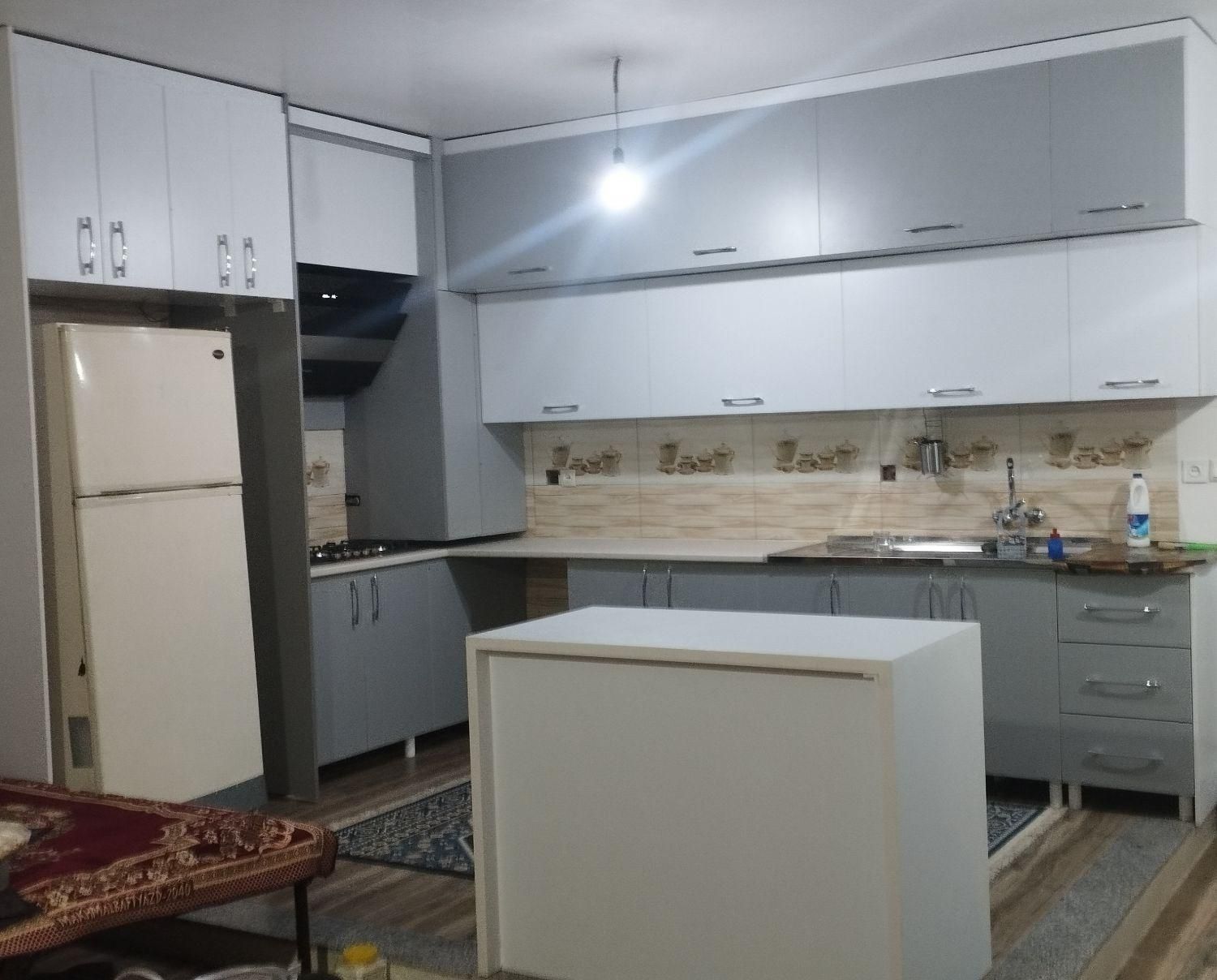 ساخت و تعمیرات انواع کابینت کمد دیواری و تخت وکمد|خدمات پیشه و مهارت|شیراز, سفیرشمالی|دیوار