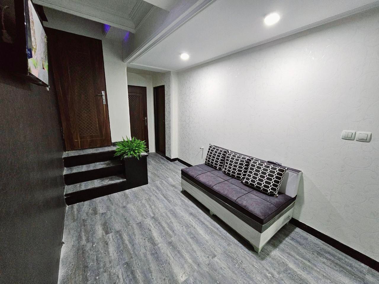 خوابگاه دخترانه نارسیس|اجارهٔ کوتاه‌مدت آپارتمان و سوئیت|تهران, ظفر|دیوار