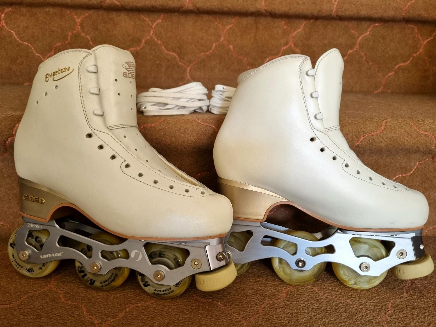 کفش اسکیت نمایشی ایتالیایی ایده‌آ ۳ ستاره|دوچرخه، اسکیت، اسکوتر|شاهین‌شهر, پاسداران|دیوار