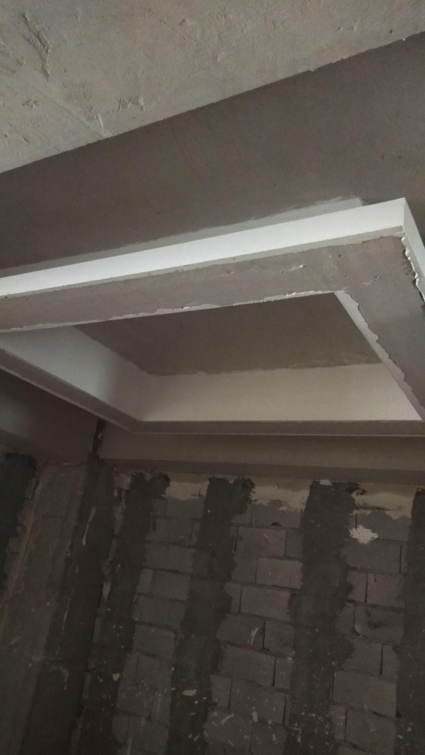 گچکاری گچ کاری ساختمان گچبری و لکه گیری حتی یک متر|خدمات پیشه و مهارت|تبریز, |دیوار