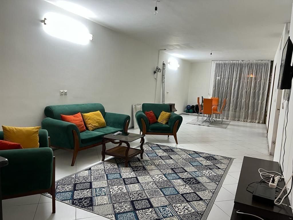 اجاره ۱۳۰متری شیخ مفید|اجارهٔ کوتاهمدت آپارتمان و سوئیت|اصفهان, مسجد مصلی|دیوار