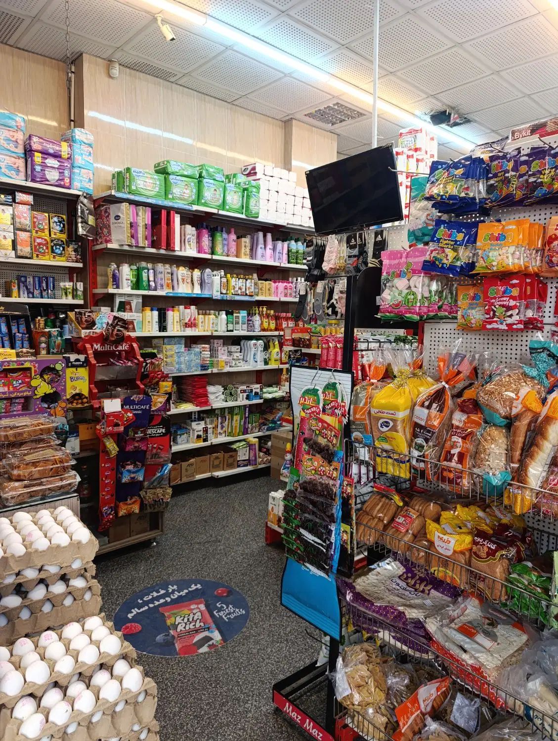 استخدام نیرو چیدمان آقا هایپر|استخدام خدمات فروشگاه و رستوران|مشهد, فارغ التحصیلان|دیوار