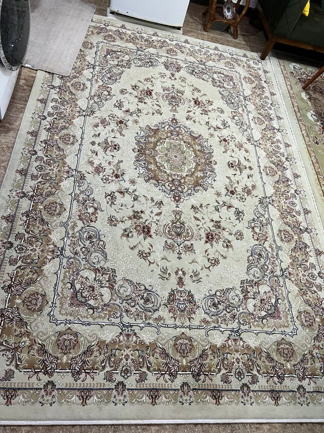 فرش ۶ متری سالم|فرش|رشت, عینک|دیوار