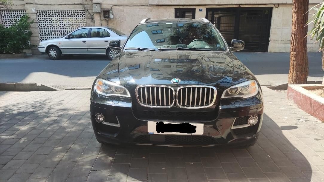 بی‌ام‌و X6 50i، مدل ۲۰۱۳|خودرو سواری و وانت|تهران, نیاوران|دیوار