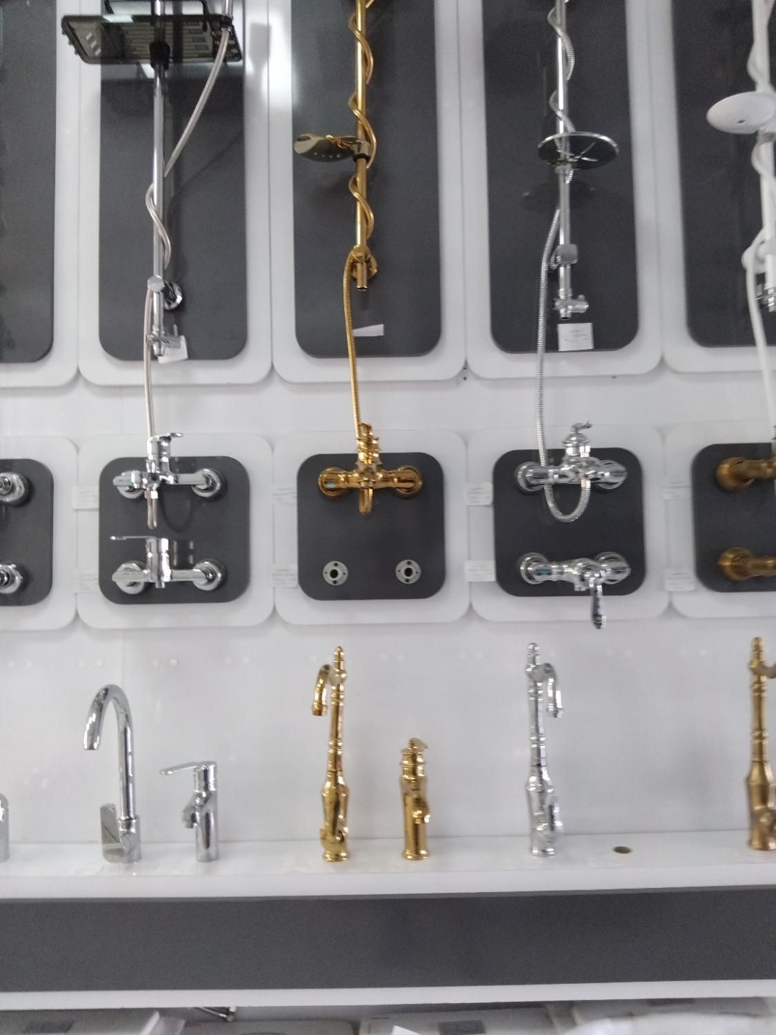 لوله کشی نصب و تعمیر شیرالات نصب پمپ و منبع|خدمات پیشه و مهارت|رودسر, |دیوار