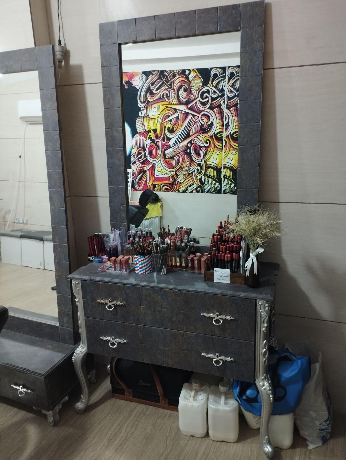 آینه کنسول پاف|بوفه، ویترین، کنسول|شیراز, شاه قلی بیگی|دیوار