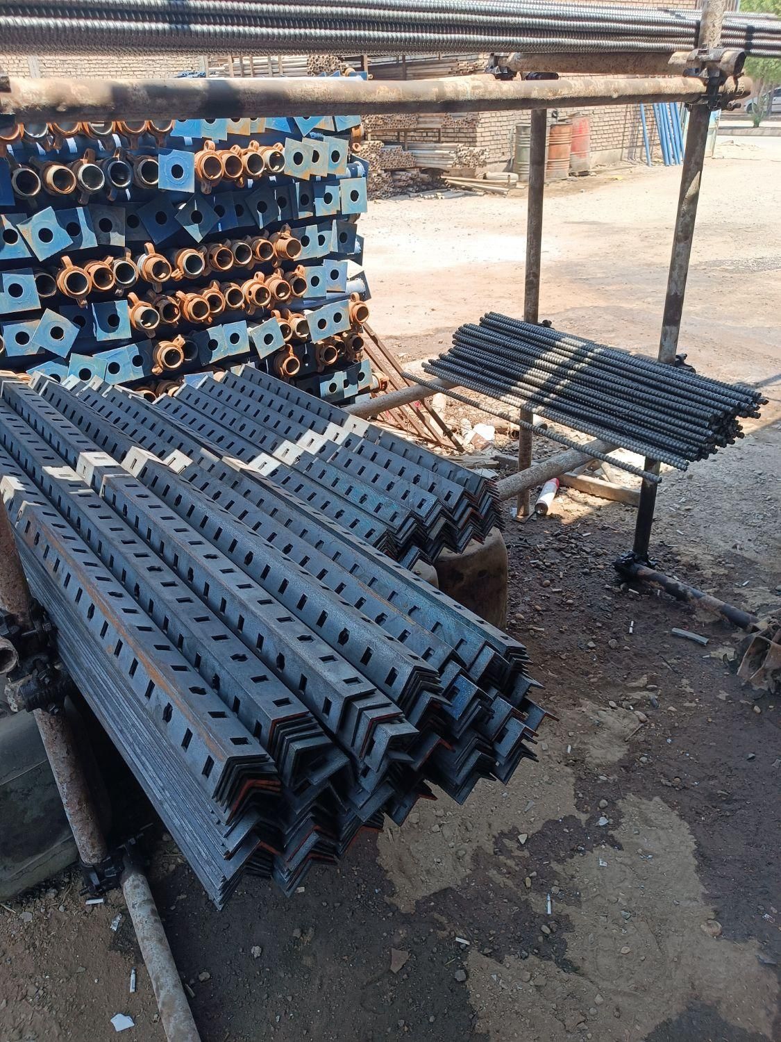 قالب لوله جک|مصالح و تجهیزات ساختمان|اهواز, بازار آهن|دیوار