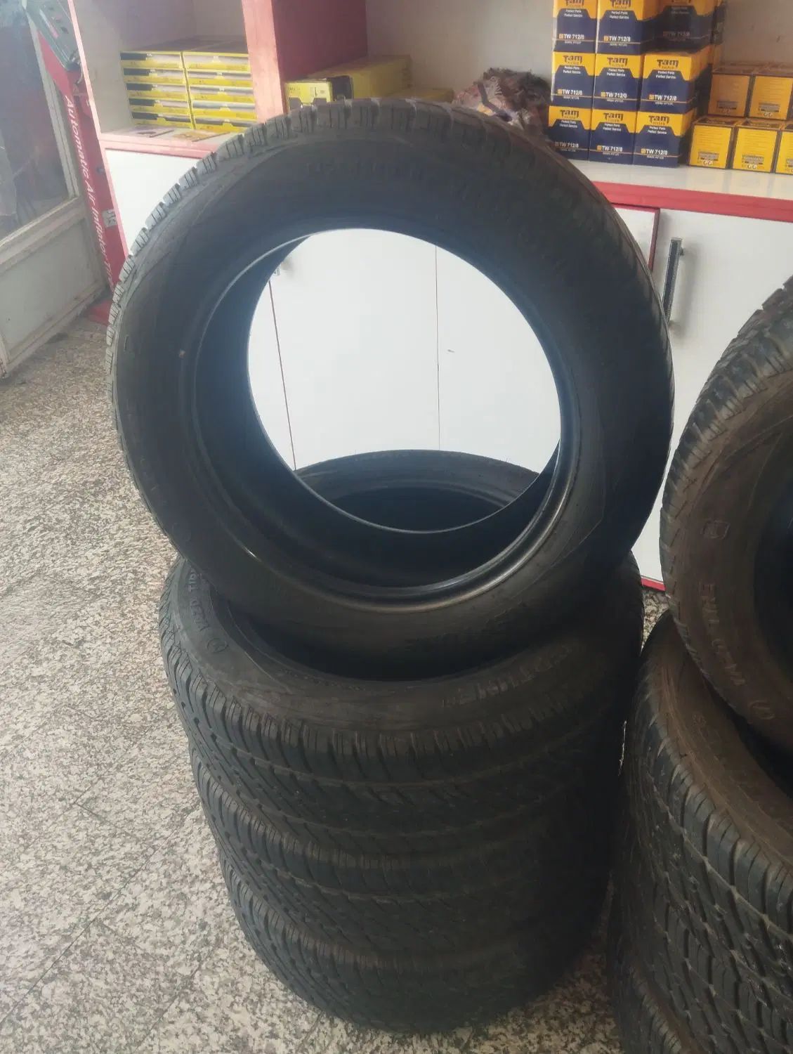 لاستیک 205/55/16|قطعات یدکی و لوازم جانبی|اصفهان, درب کوشک|دیوار