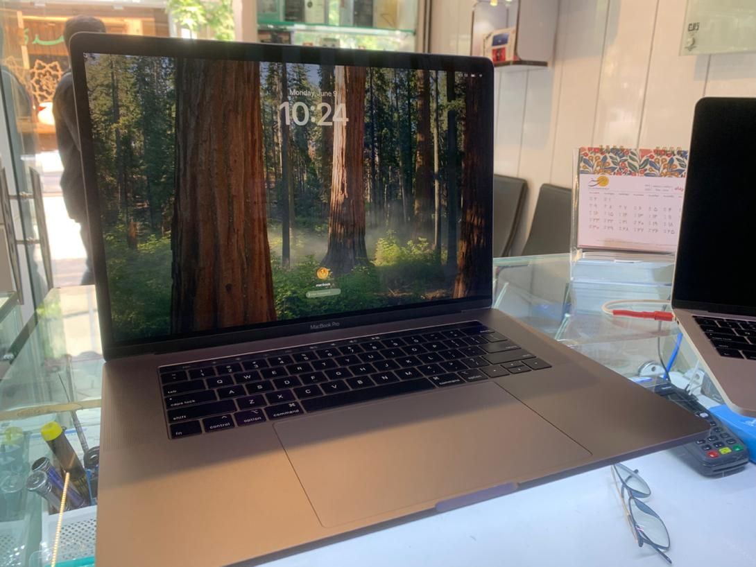 لپتاپ macbook مدل ۲۰۱۸ - ۱۵ اینچ - a1990|رایانه همراه|تهران, پلیس|دیوار