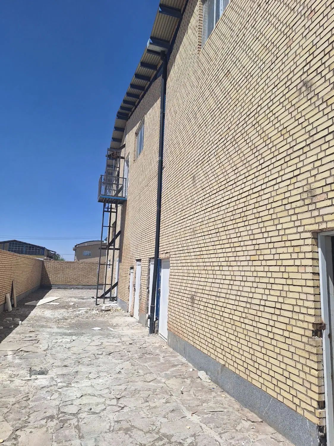 فروش کارخانه شهرک صنعتی کلات یا زمین نیمه کاره|فروش دفتر صنعتی، کشاورزی، تجاری|مشهد, شهرک صنعتی مشهد|دیوار