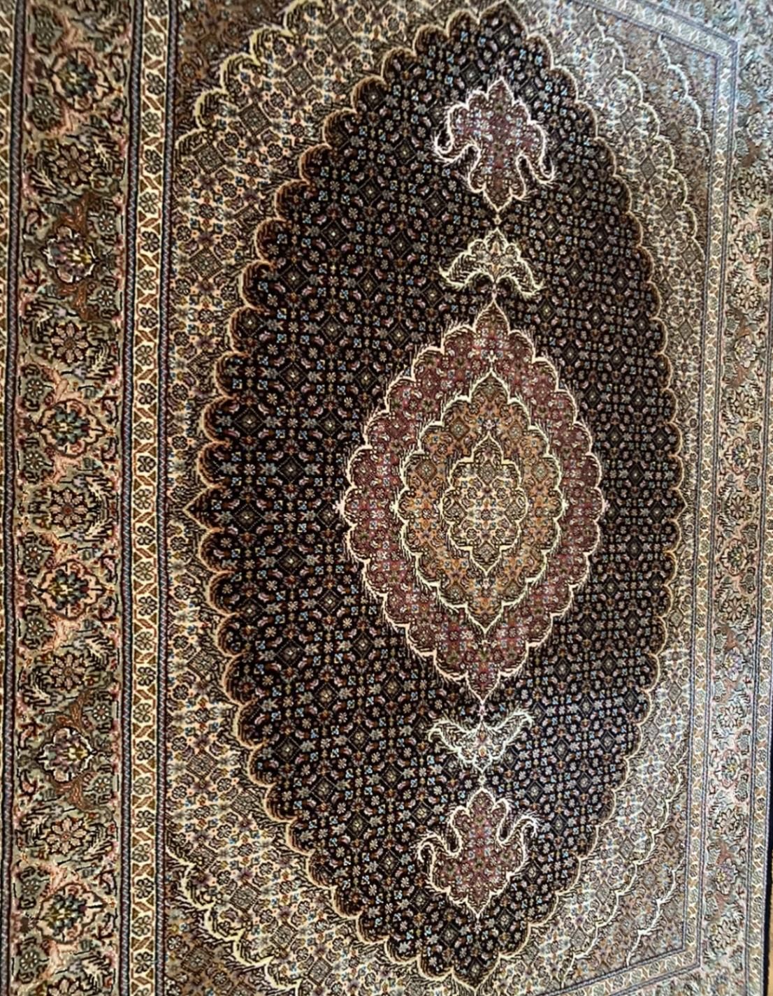 فرش شش متری ۵۰ رج ماهی در حد نو با کیفیت|فرش|تهران, صادقیه|دیوار