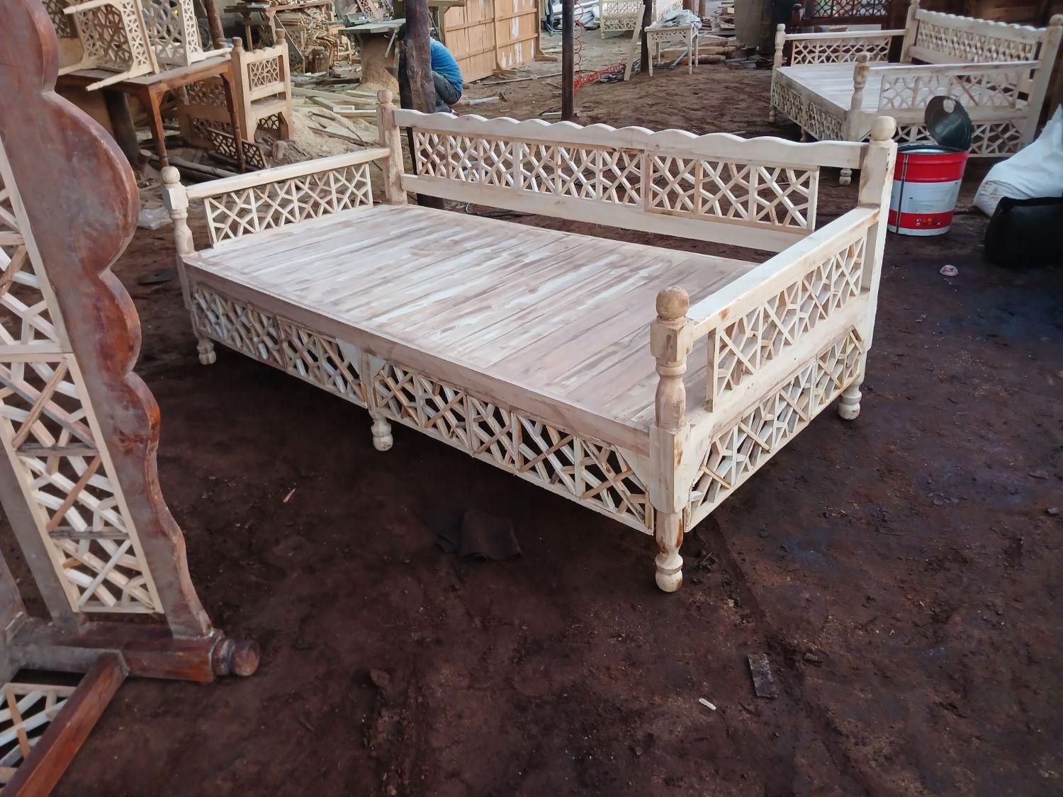 تخت سنتی تمام شبکه پایین بالا شبکه ۲ در ۱ ۷ پایه|مبلمان خانگی و میز عسلی|تهران, شهرک شریفی|دیوار