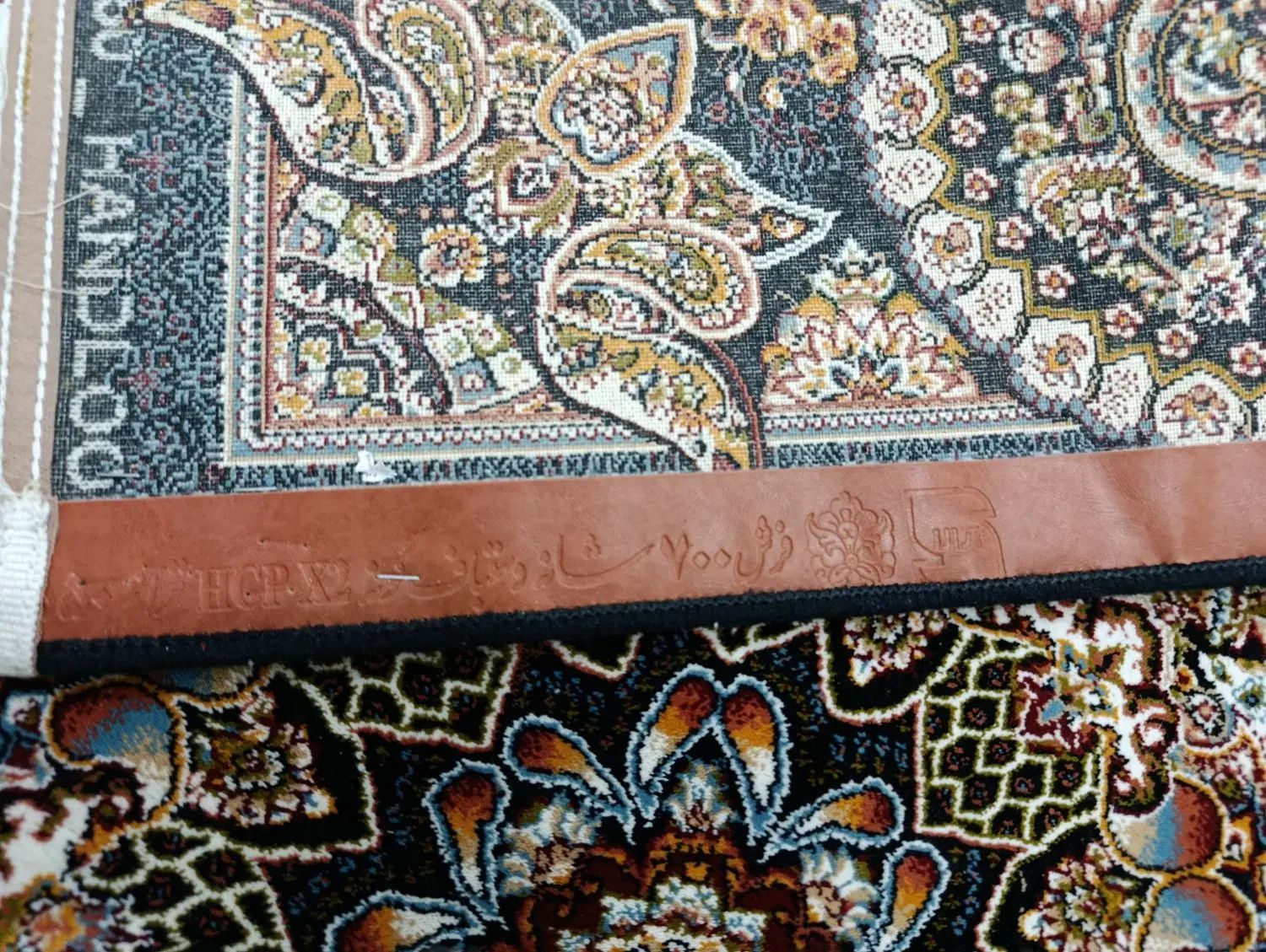 فرش ۷۰۰شانه دستباف گونه|فرش|کرج, ساسانی (قلمستان)|دیوار