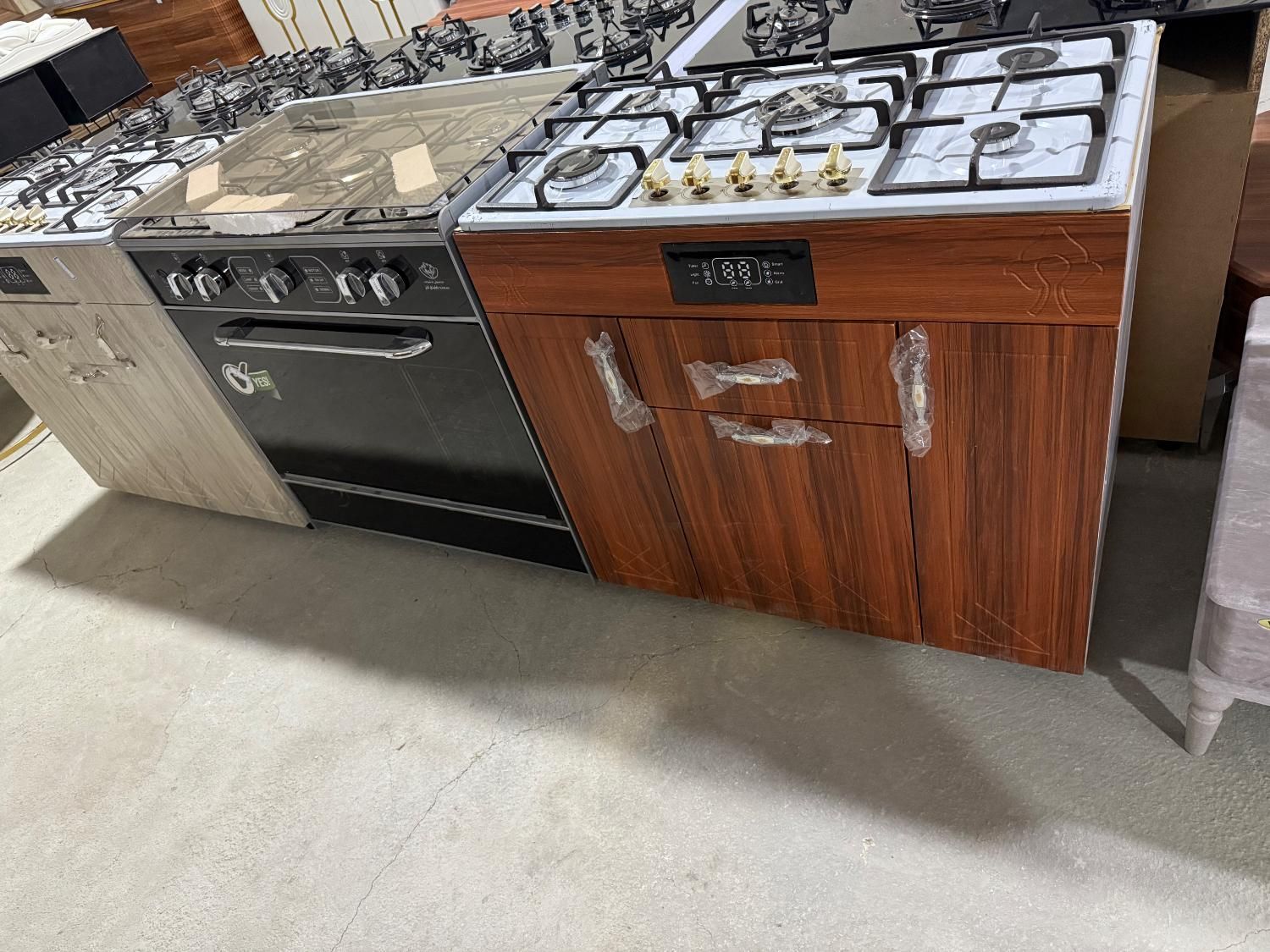 اجاق گاز طرح‌ فر کابینتی ۵ شعله|اجاق گاز و لوازم برقی پخت‌وپز|ارومیه, |دیوار