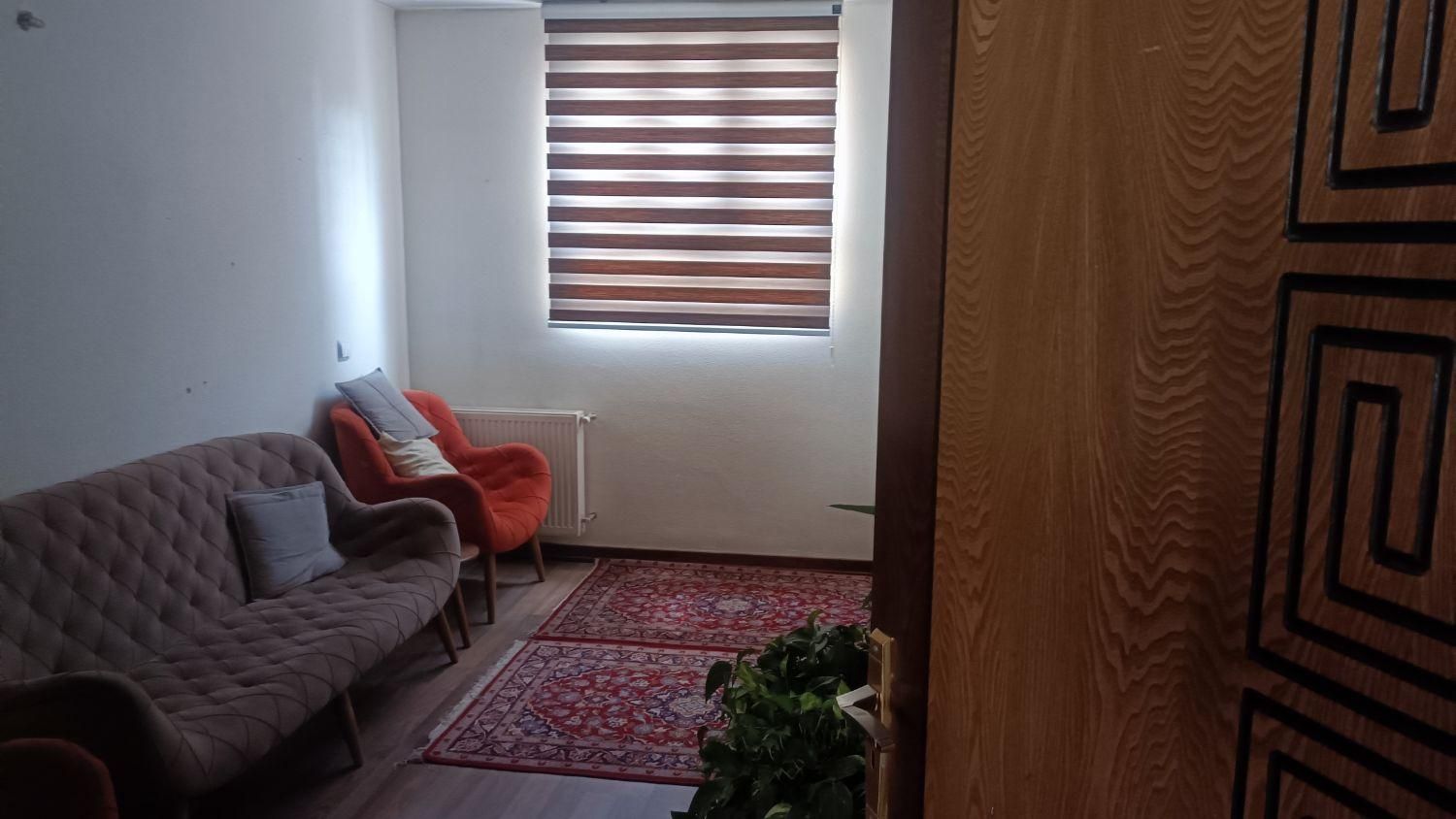 همخونه میخوام در بهترین فرعی مخابرات|اجارهٔ آپارتمان|شاهینشهر, فردوسی|دیوار