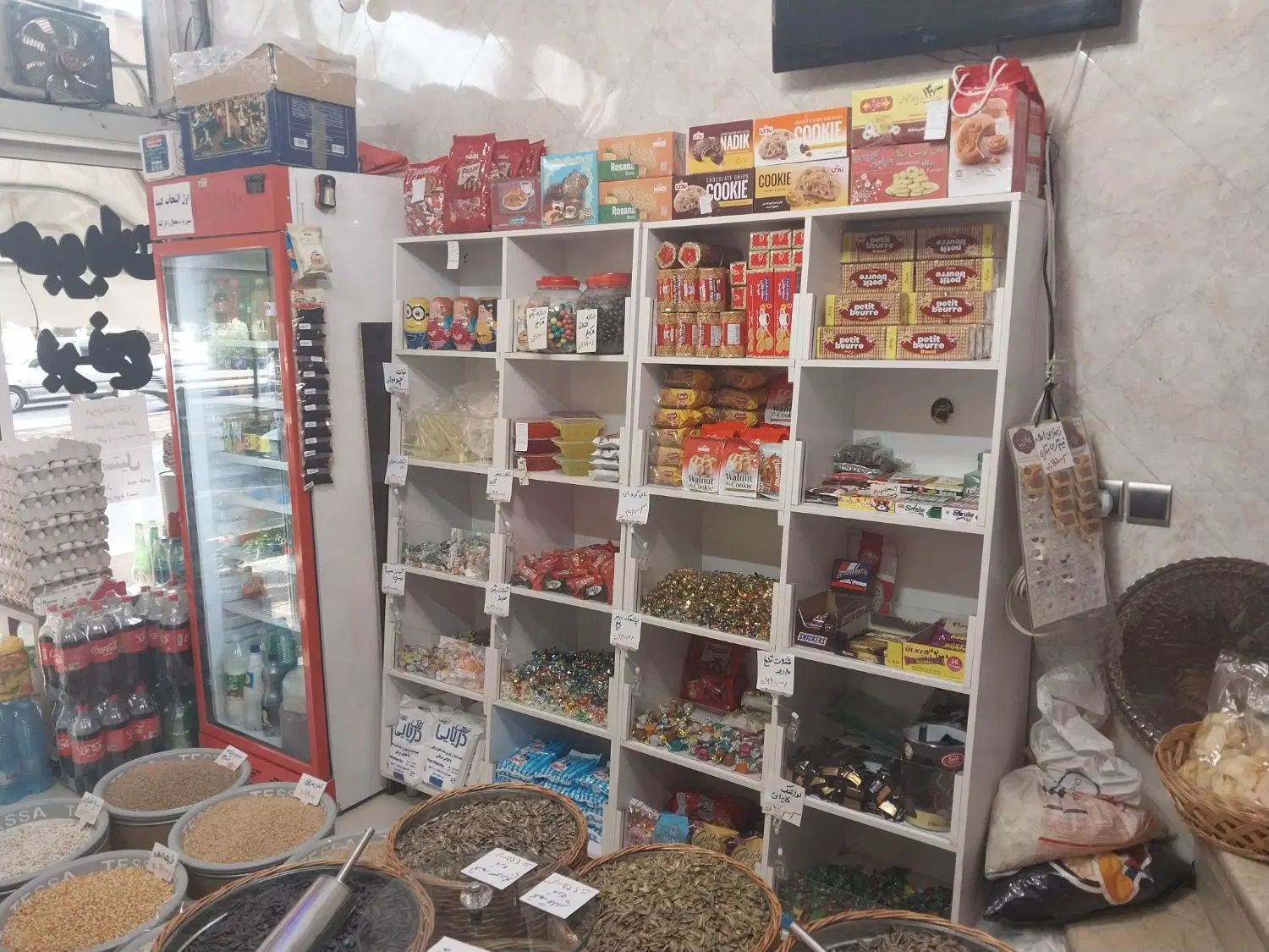 دکور و قفسه زیبا و محکم و جاشکلاتی یا جا آجیلی|فروشگاه و مغازه|تهران, چیتگر جنوبی|دیوار