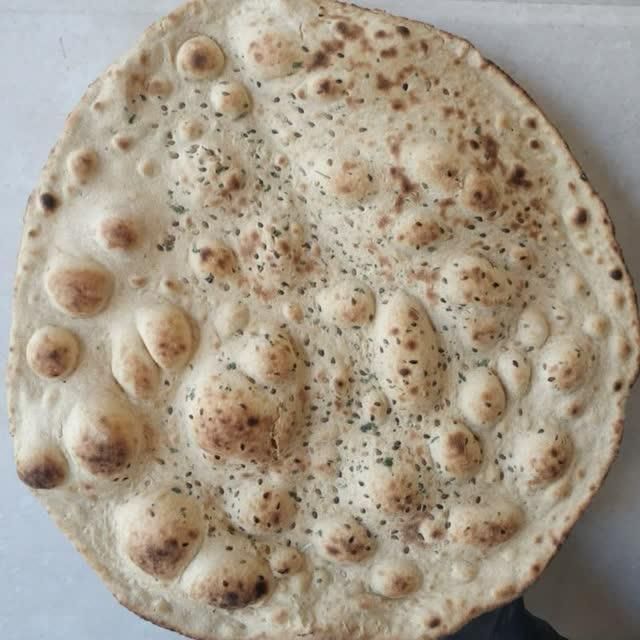 نان سنتی با آرد کامل گندم|خوردنی و آشامیدنی|قم, زاویه|دیوار