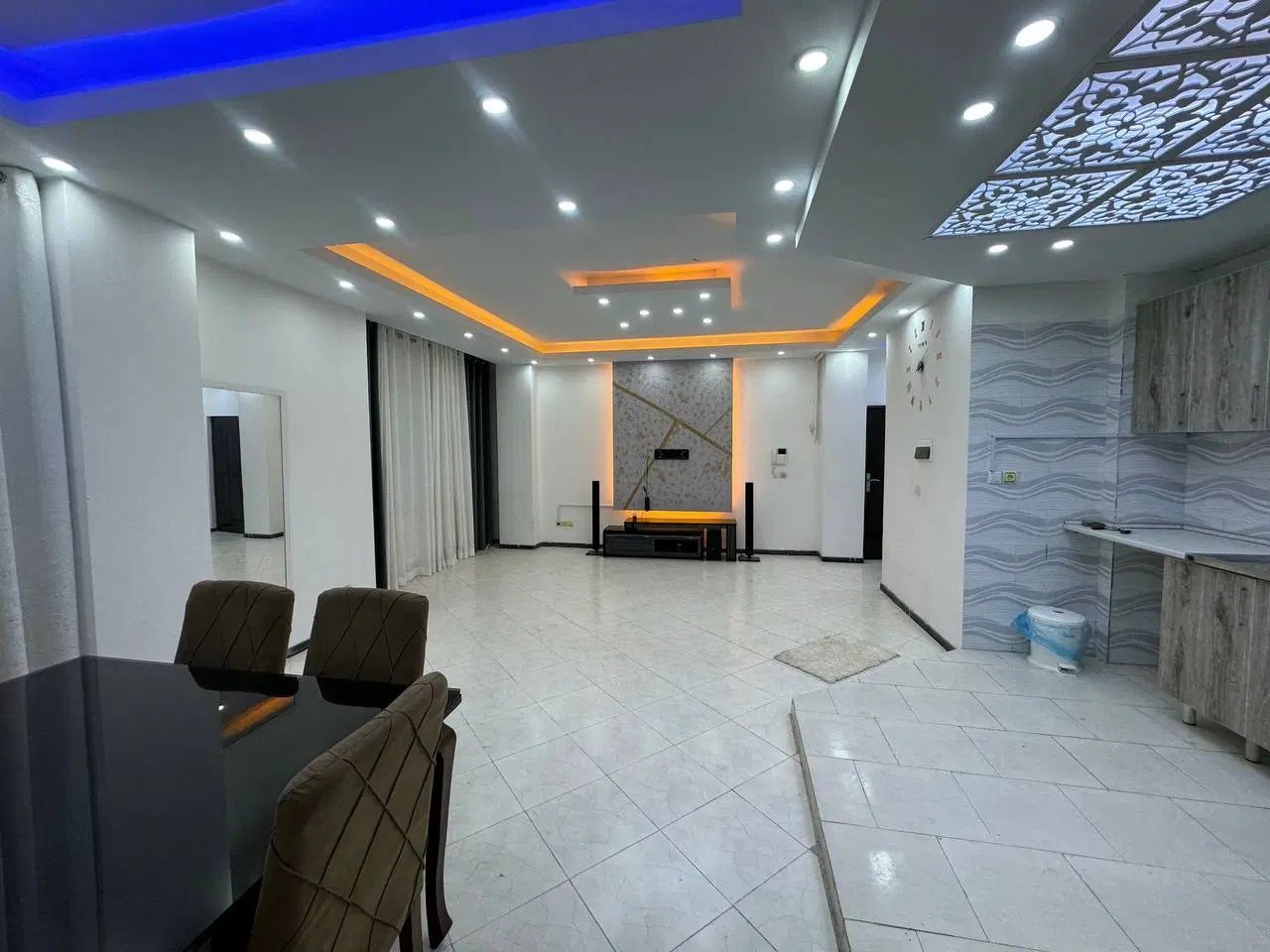 شهرک ابریشم/آپارتمان۸۲متری مسکن مهر (املاک برتر)|فروش آپارتمان|چهارباغ, |دیوار