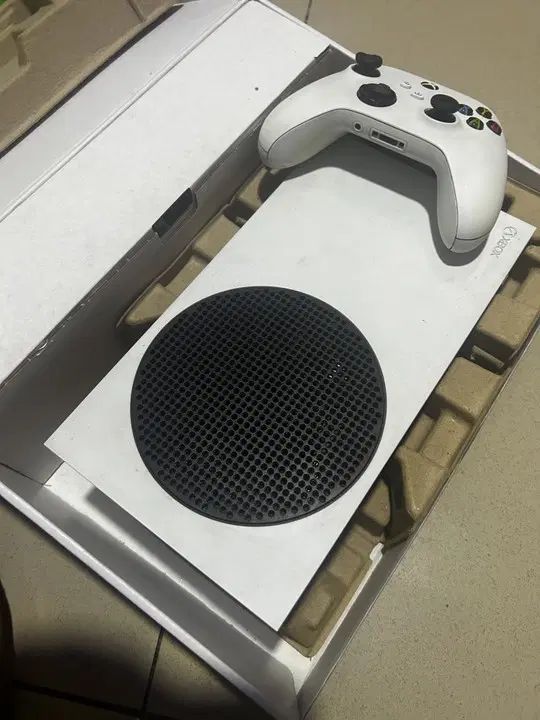 Xbox Series S / ایکس باکس سری اس|کنسول، بازی ویدئویی و آنلاین|کرمانشاه, |دیوار