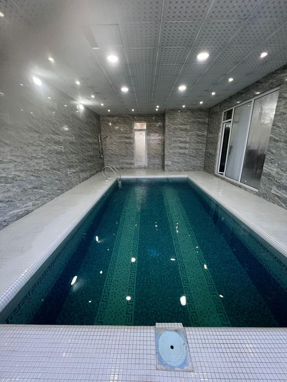 اجاره ویلا استخر دار فول و عمارت خود کردان شمالی|اجارهٔ کوتاه‌مدت ویلا و باغ|کرج, گوهردشت|دیوار