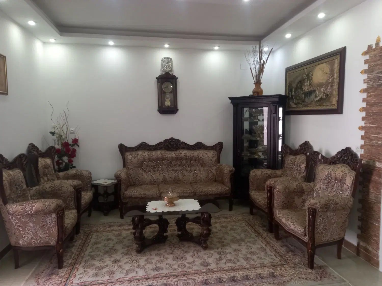 مبل سلطنتی  ۹نفره با جلو مبلی و عسلی در هد نو|مبلمان خانگی و میز عسلی|کرمانشاه, |دیوار