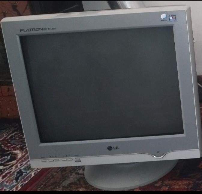 مانیتور 15 اینچ|قطعات و لوازم جانبی رایانه|محمدیه-قزوین, |دیوار