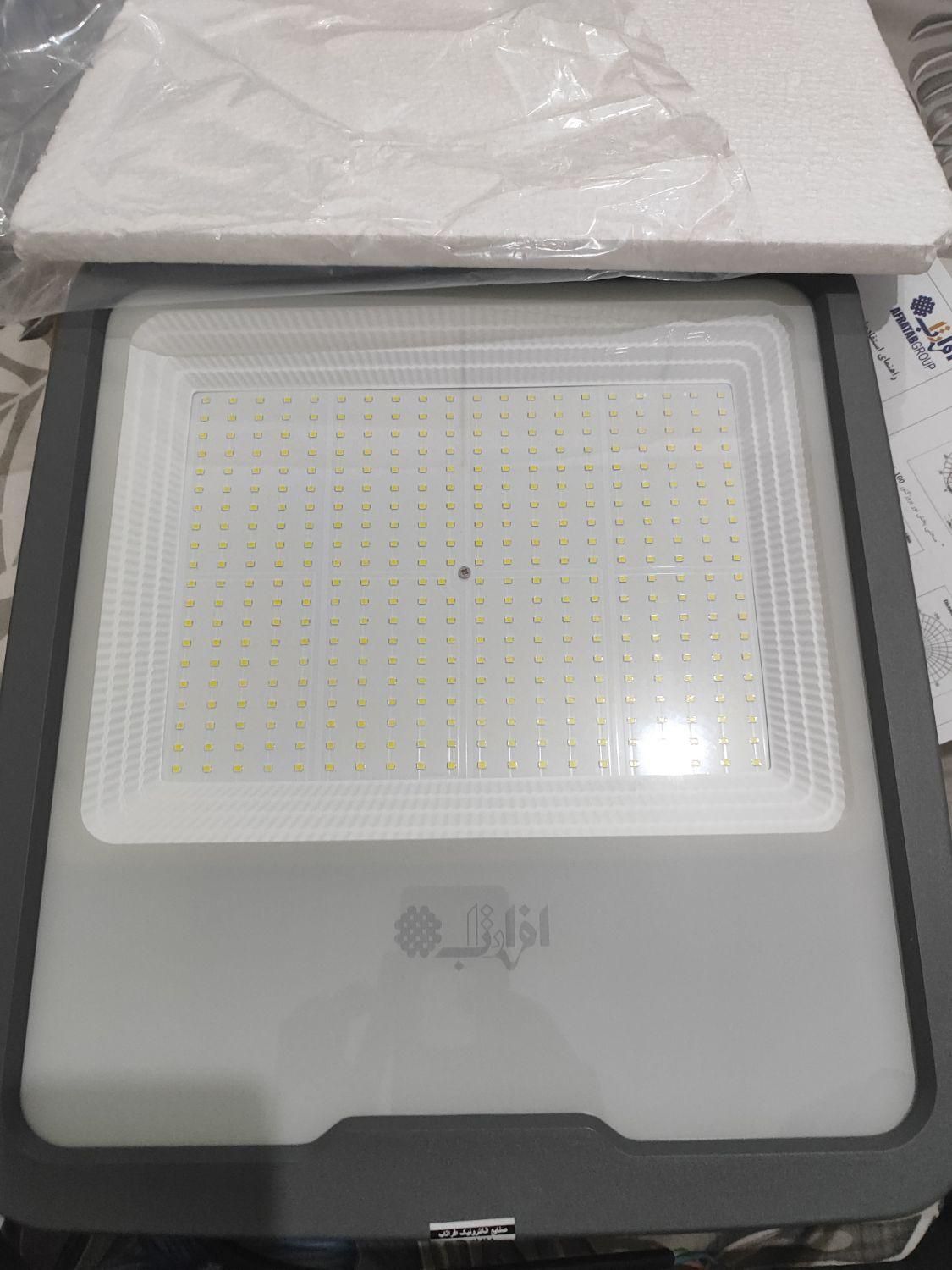 پرژکتور 200w|لامپ و چراغ|گلستان (تهران), |دیوار