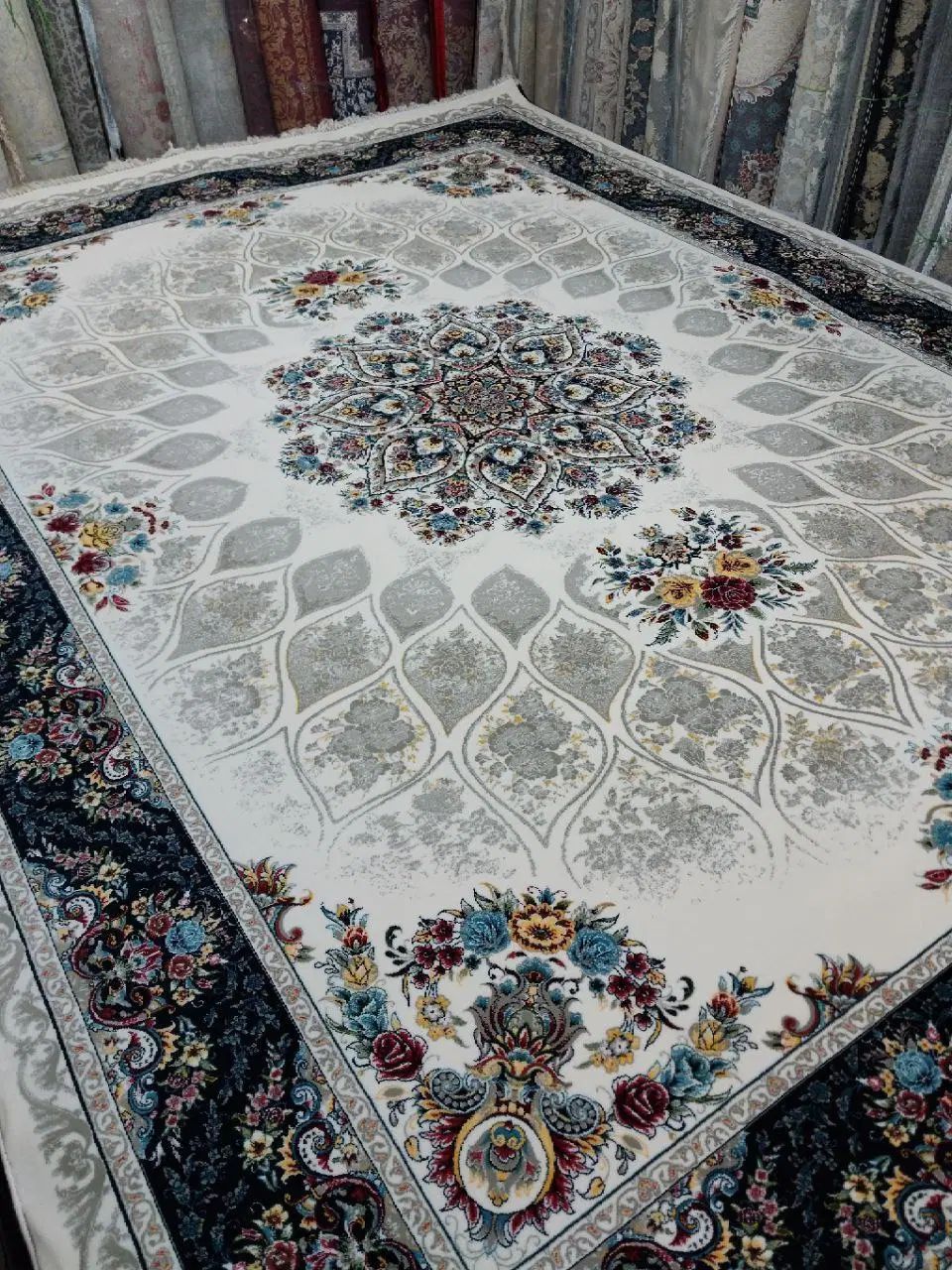 فرش 6متری 1200شانه و 700 شانه|فرش|مشهد, ده دی|دیوار