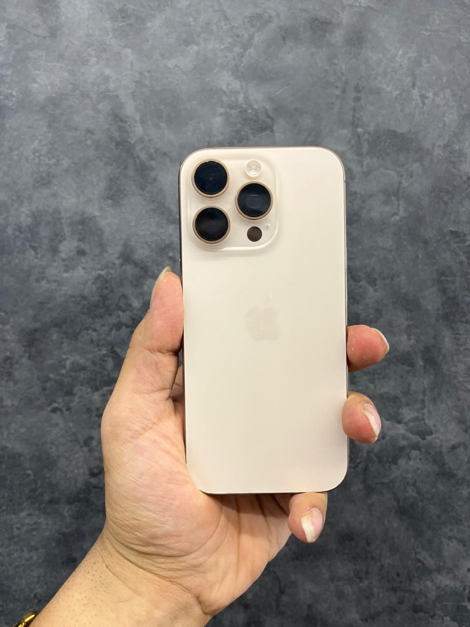 شرایط اقساط و معاوضه iPhone 16 Pro|موبایل|اصفهان, باغ زرشک|دیوار