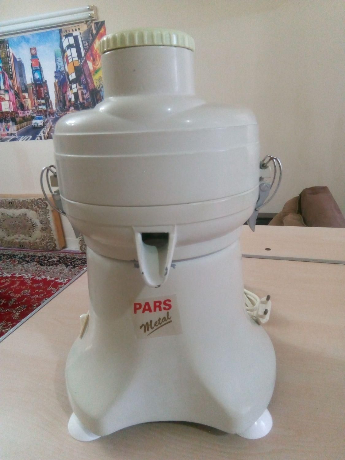 آبمیوه گیر پارس فلزی بشرط تست|آبمیوه‌گیر و آب‌مرکبات‌گیر|تهران, سبلان|دیوار