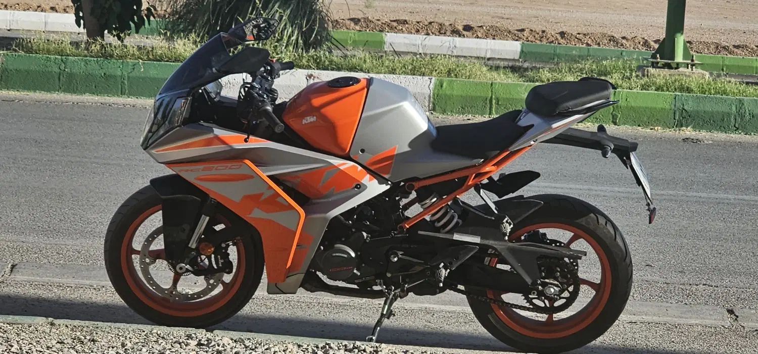 ktm rc 200 2023|موتورسیکلت|اصفهان, سعادت‌آباد|دیوار