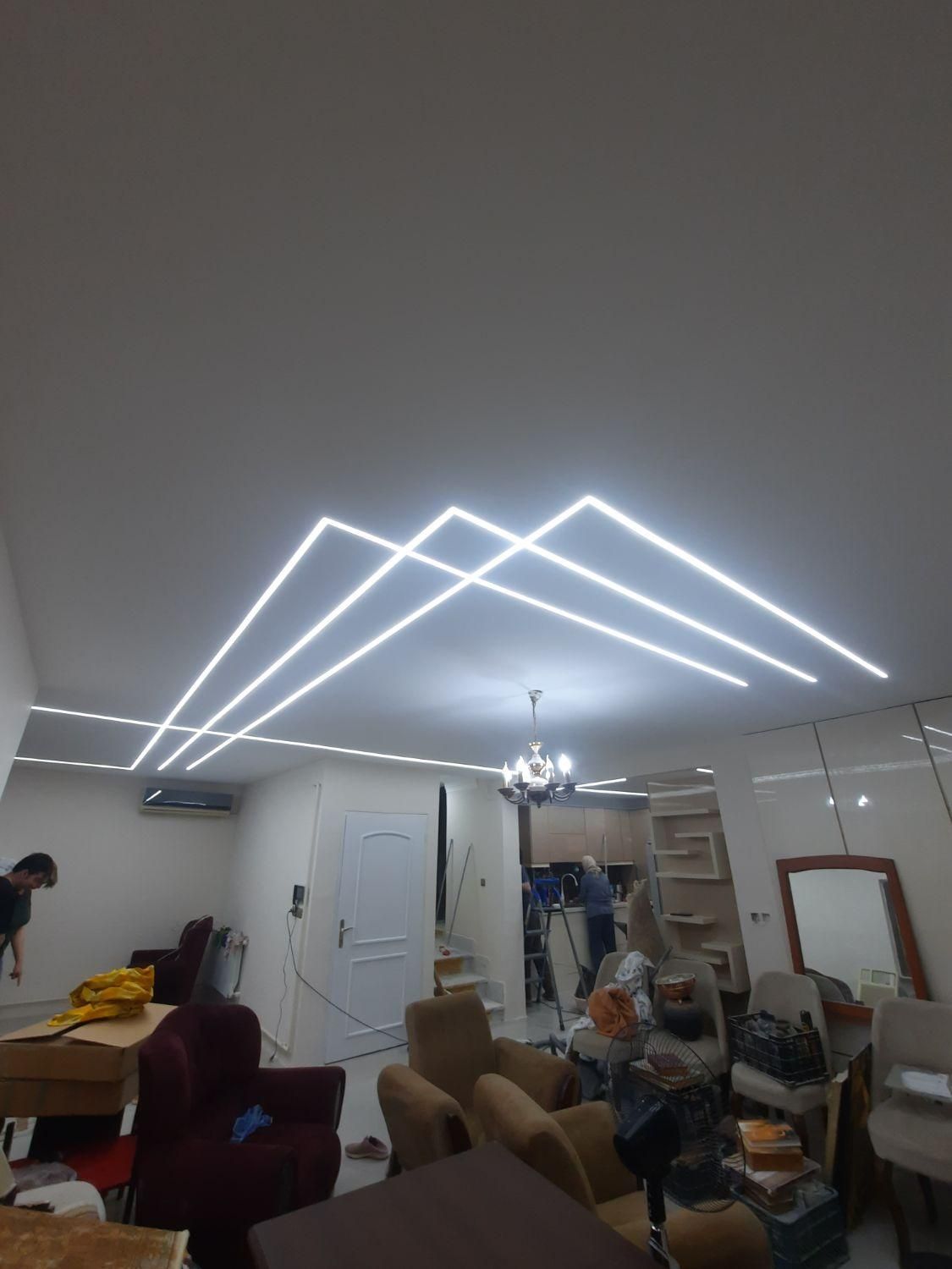 برقکاری.برق .برق ساختمان.دوربین .خورده کاری تجاری|خدمات پیشه و مهارت|رشت, معلم|دیوار