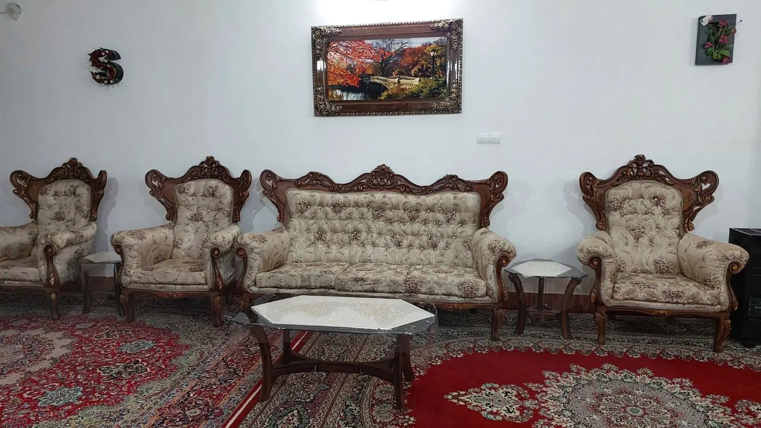 مبلمان استیل ۹نفره همراه دوسری جلومبلی وعسلی|مبلمان خانگی و میز عسلی|بروجرد, |دیوار