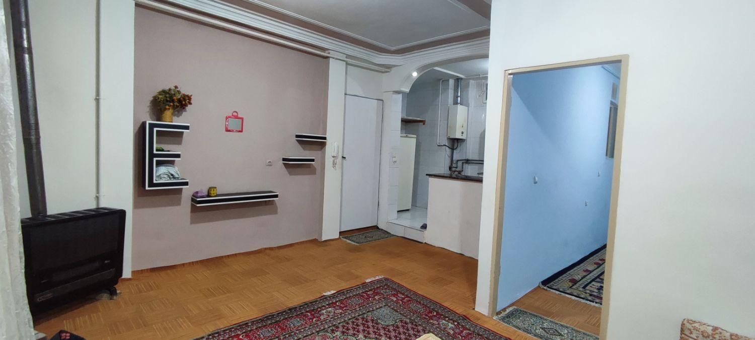 اجاره روزانه . مرکزشهر . طبقه ای دوم|اجارهٔ کوتاهمدت آپارتمان و سوئیت|ایلام, |دیوار