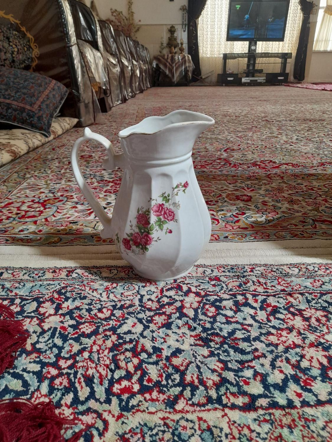 پارچ چینی گل سرخی|ظروف سرو و پذیرایی|رفسنجان, |دیوار