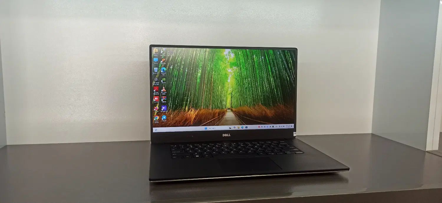 لپ تاپ دل XPS 15 9560 گرافیک 1050 4گیگ پردازنده HQ|رایانه همراه|تهران, میدان ولیعصر|دیوار