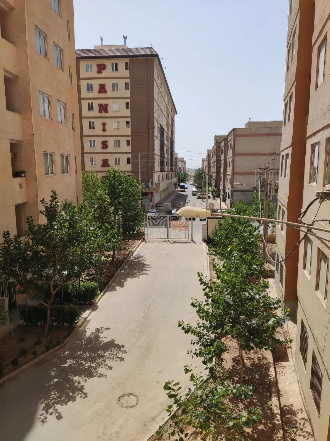 آپارتمان دو خوابه با پارکینگ و انباری شهرک ابریشم|فروش آپارتمان|کرج, کیانمهر|دیوار