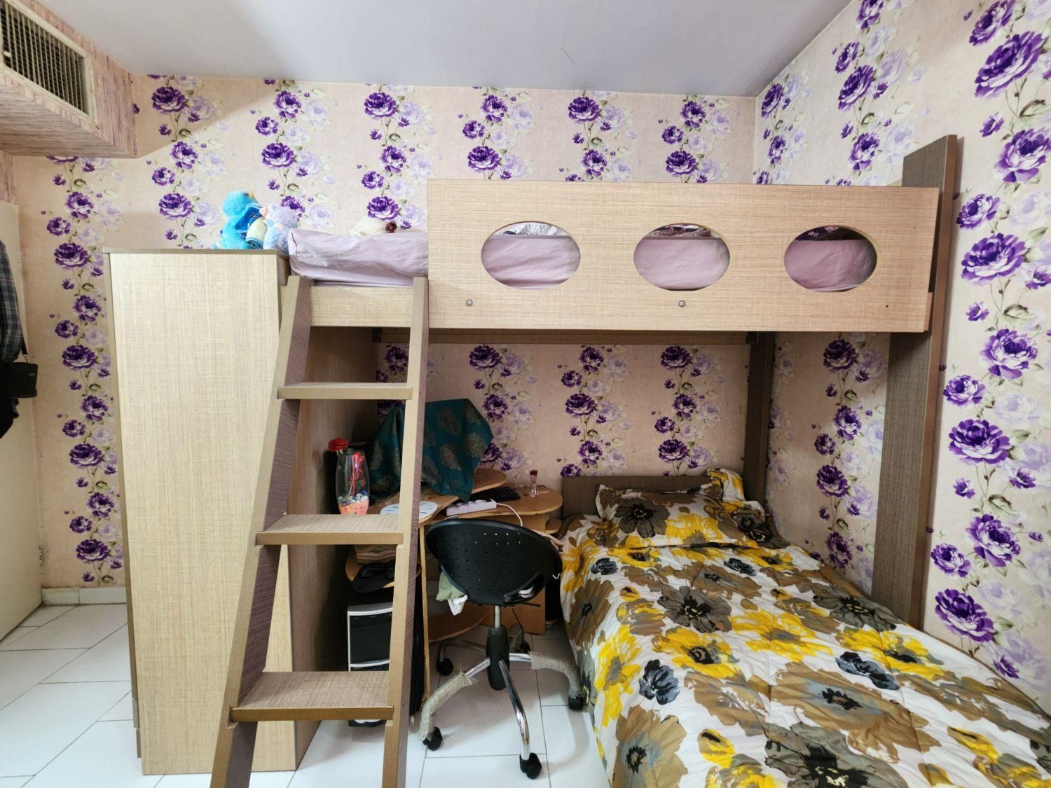 تخت دوطبقه جوان همراه میزآرایش،کمد و میزکامپیوتر|تخت و سرویس خواب|فردیس, فردیس|دیوار