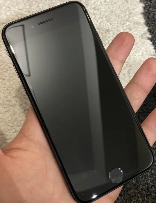 Iphone se2020|موبایل|اصفهان, باغ زیار|دیوار