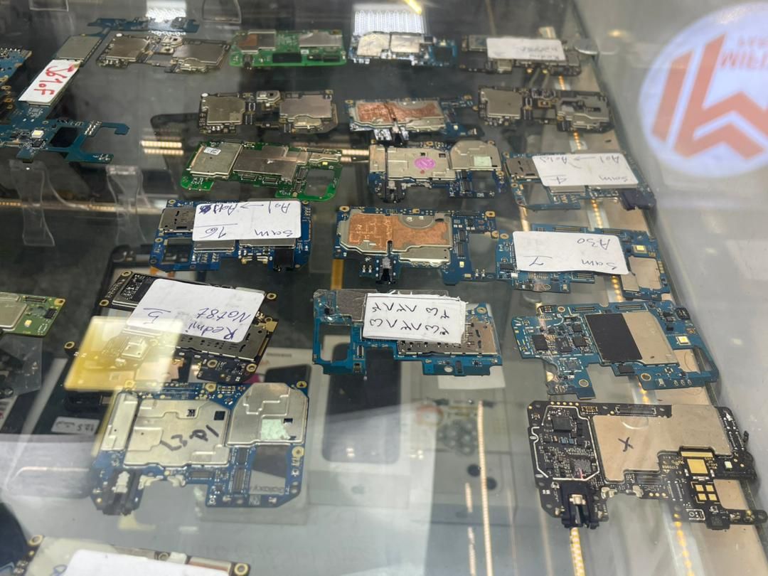 تعمیرات اندروید و آیفون قطعات اورجینال موبایل|خدمات رایانهای و موبایل|تهران, جمهوری|دیوار