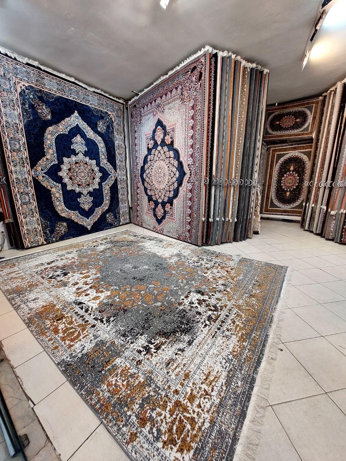 فرش۱۲متری طرح۷۰۰شانه تنها کار دودی نخ بی سی اف|فرش|مشهد, طلاب|دیوار