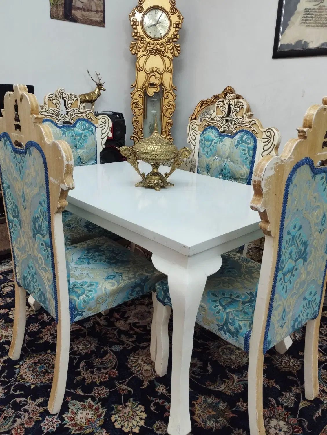 کاملا سالم و تمیز|مبلمان خانگی و میز عسلی|رشت, امین الضرب|دیوار