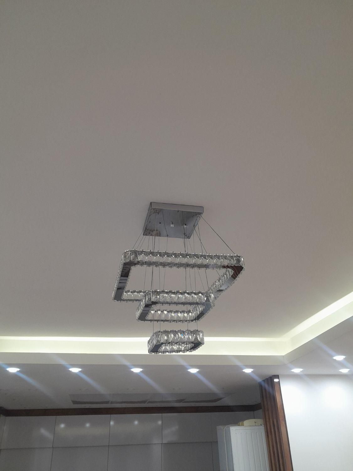 نصاب لوستر جمع کردن انواع لوستر سنگین|خدمات پیشه و مهارت|سنندج, |دیوار