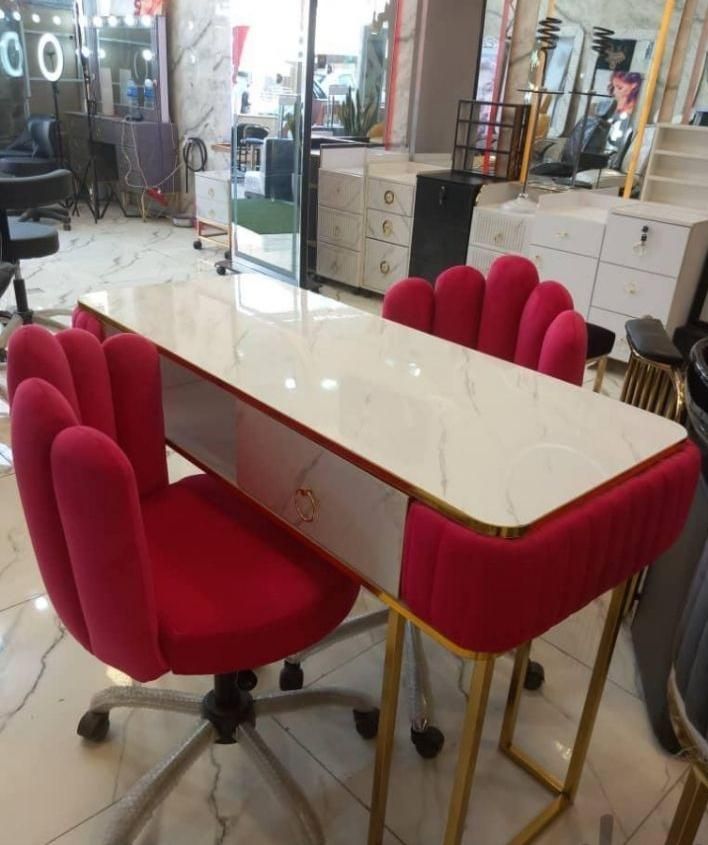 میز ناخن|آرایشگاه و سالن‌های زیبایی|ارومیه, |دیوار