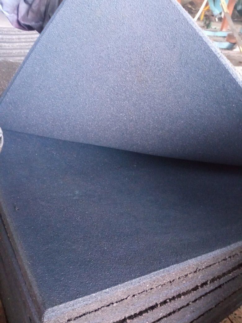 زیرانداز باشگاه بدنسازی گرانول و گرانولی پارکی|تجهیزات ورزشی|تهران, آبشار تهران (دریاچه)|دیوار