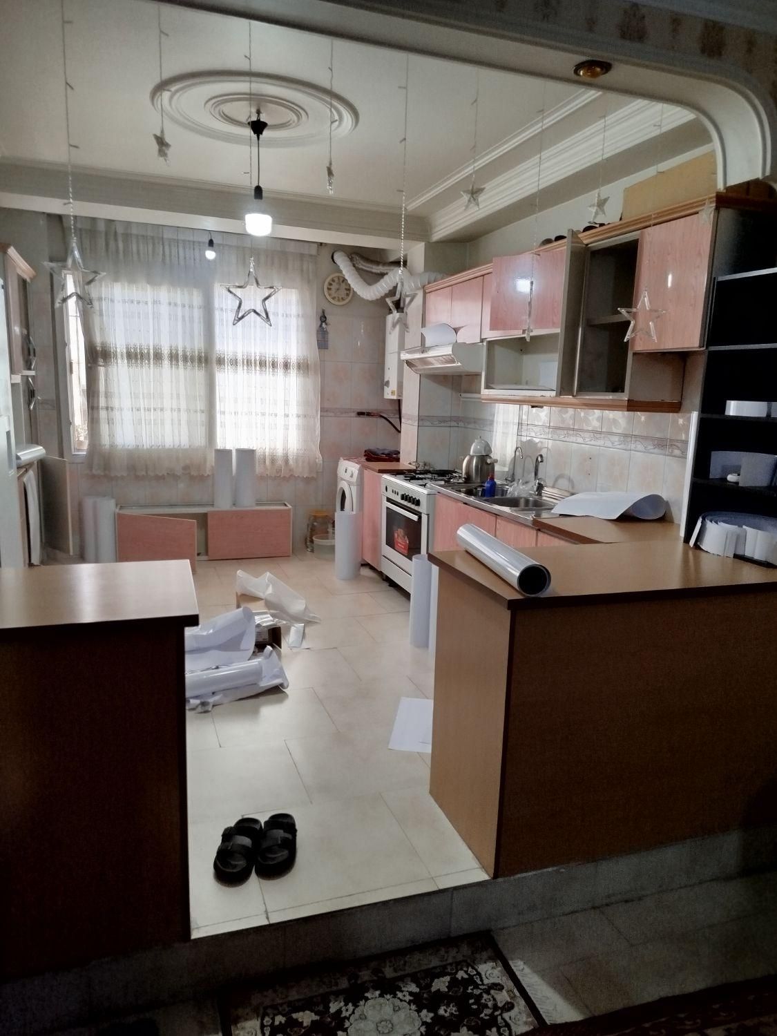 نصب نصاب کاغذدیواری و برچسب کابینت|خدمات پیشه و مهارت|قرچک, مهدیه|دیوار