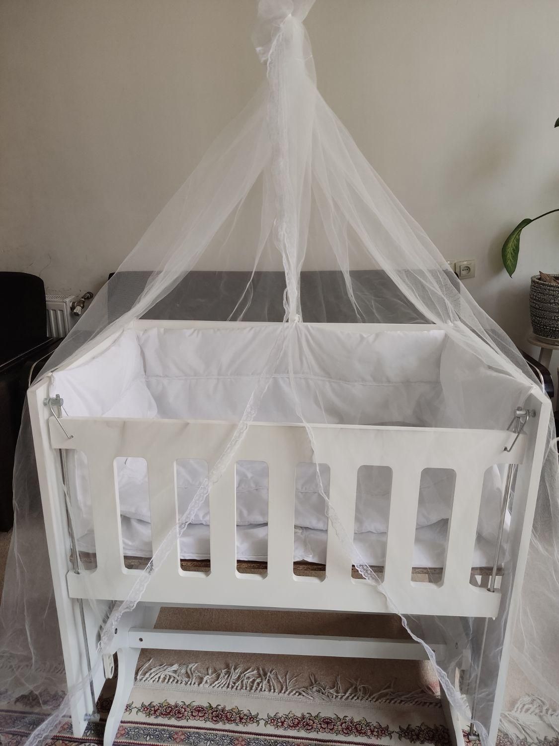 تخت گهواره ای نوزادی|تخت و صندلی بچه|یاسوج, |دیوار