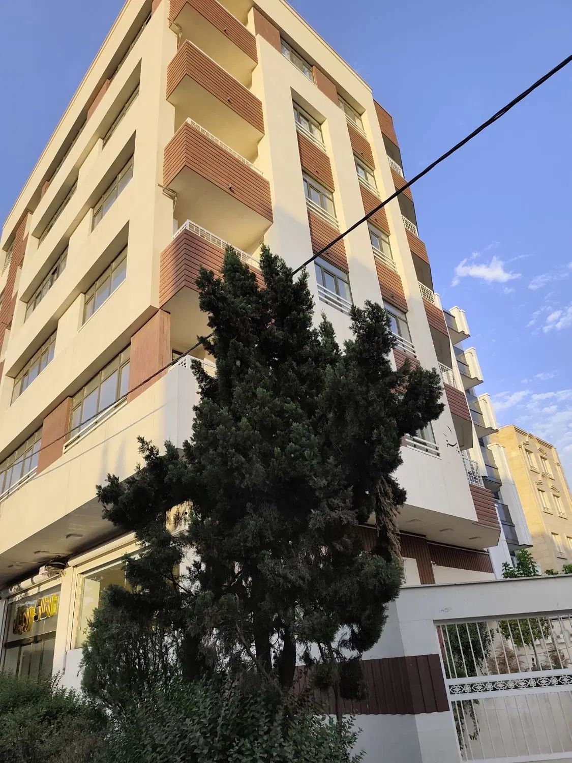 آپارتمان 150 متری با دو پارکینگ در کرج بنفشه|فروش آپارتمان|کرج, شهرک بنفشه|دیوار