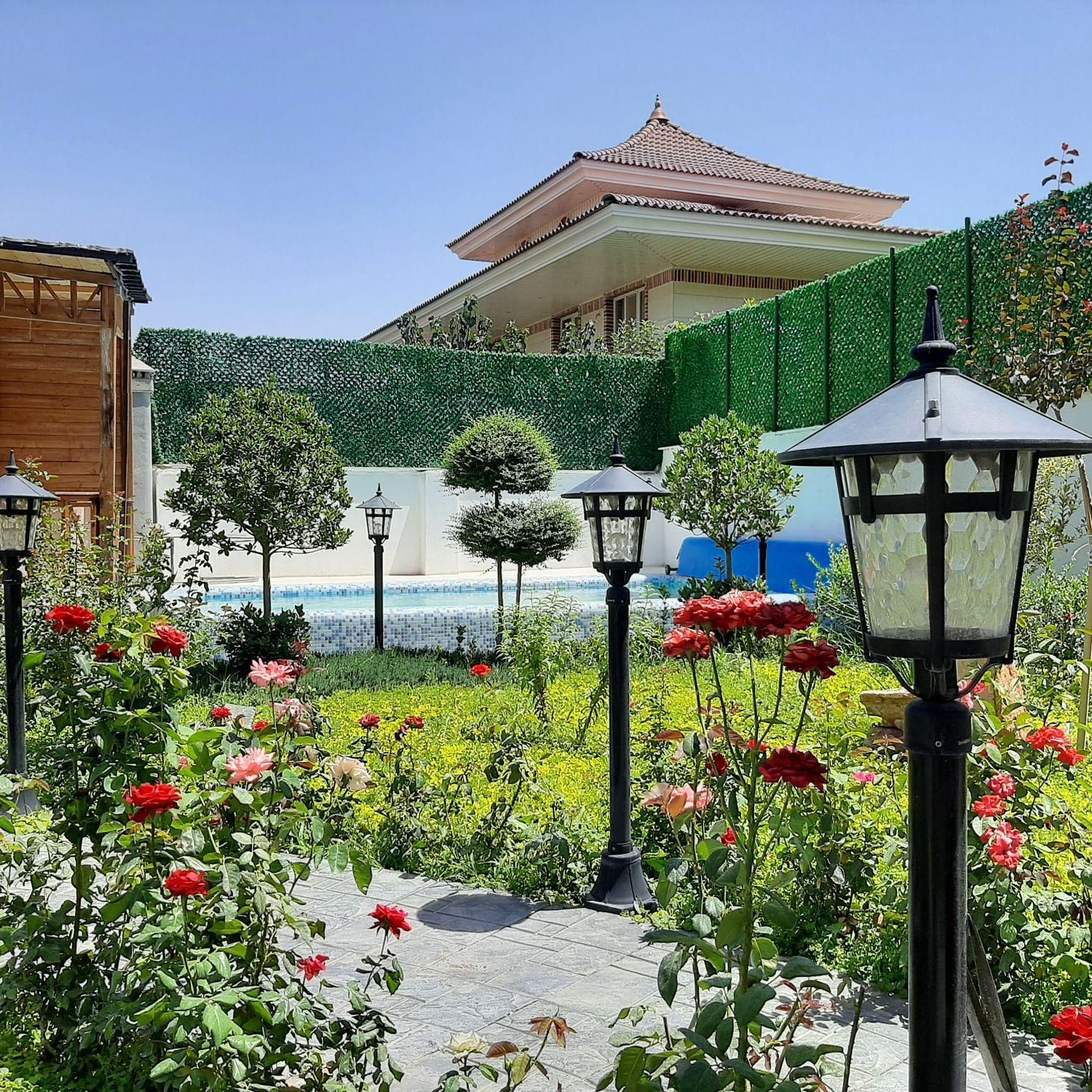 طراحی فضای سبز باغبانی هرس سمپاشی کود خاک باغچه|خدمات باغبانی و درختکاری|قم, بنیاد|دیوار