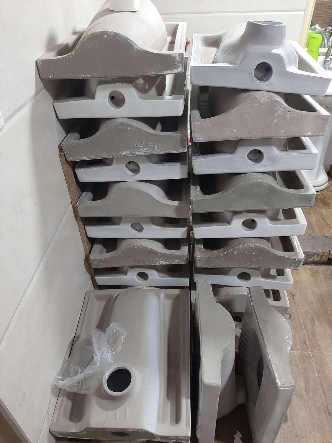 کاسه توالت نو|لوازم سرویس بهداشتی|رشت, نظری|دیوار